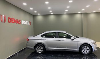 2017 WOLKSWAGEN PASSAT 1,6 TDI 18 BİNDE TRENDLİNE HATASIZ BOYASIZ dolu